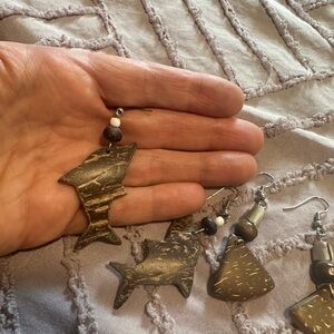 Handcrafted coconut shell dolphin-Shaped Earrings